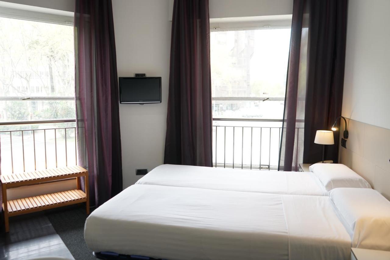 Hotel Q Barcelone Extérieur photo